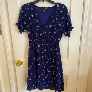 AQUA brand Navy Blue Floral Short Sleeve Dress size small